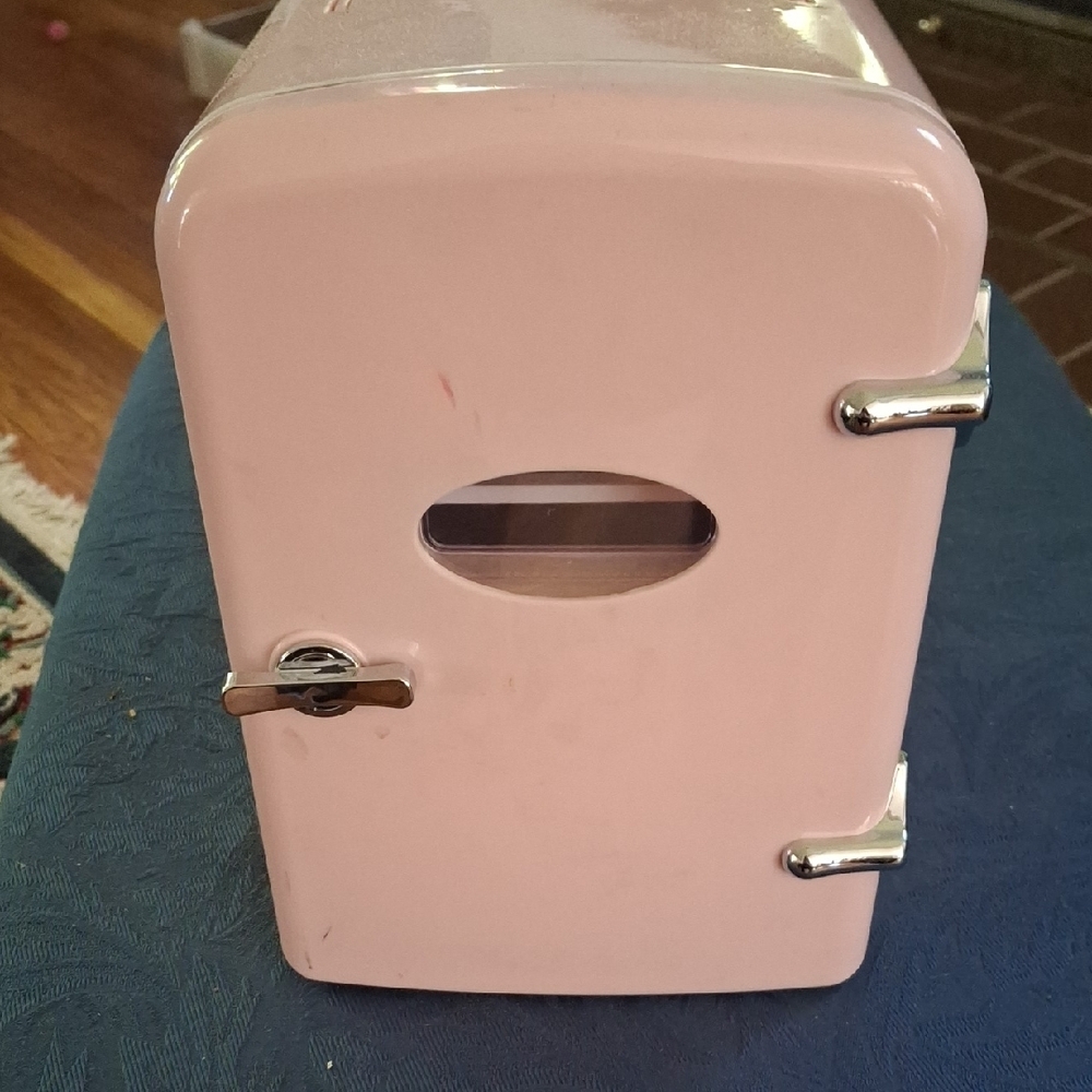 Mini Pink Retro Fridge
